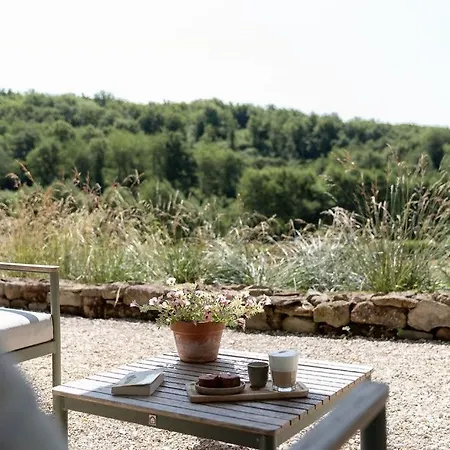 Peaceful Refuge In Burgundy Near Beaune